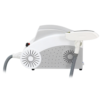 Настольная Q Switched Nd Yag Laser 1064nm 532nm Машина для удаления татуировок для отбеливания кожи